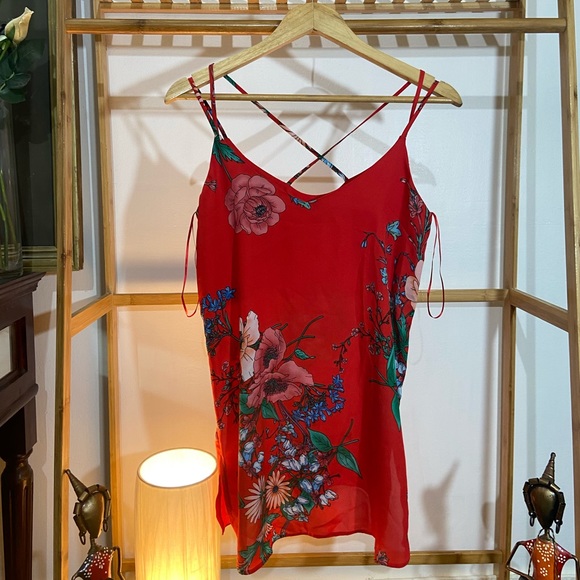 Dorothy Perkins Tops - Dorothy Perkins Tops. Size- US 4 EUR 36 UK 8